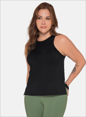 Blusa deportiva color negro para mujer, marca BABALÚ, referencia 111233, vista frontal. Compra al por mayor en babalu.com.co en COP.