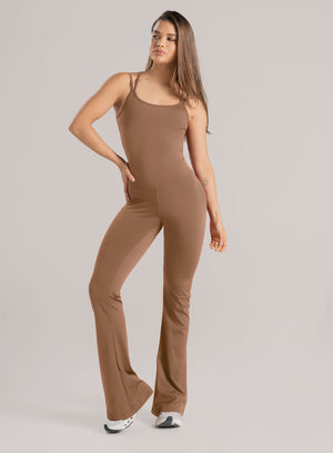 Enterizo deportivo Niky en tela Kiara color arequipe para mujer, marca BABALÚ, referencia 114833, vista frontal. Compra al por mayor en babalu.com.co en COP.