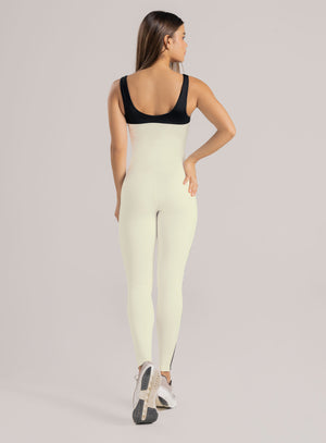 Enterizo deportivo color marfil para mujer, marca BABALÚ, referencia 114743, vista trasera. Compra al por mayor en babalu.com.co en COP.