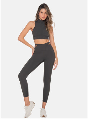 Leggins deportivo color gris para mujer, marca BABALÚ, referencia 110103, vista frontal. Compra al por mayor en babalu.com.co en COP.