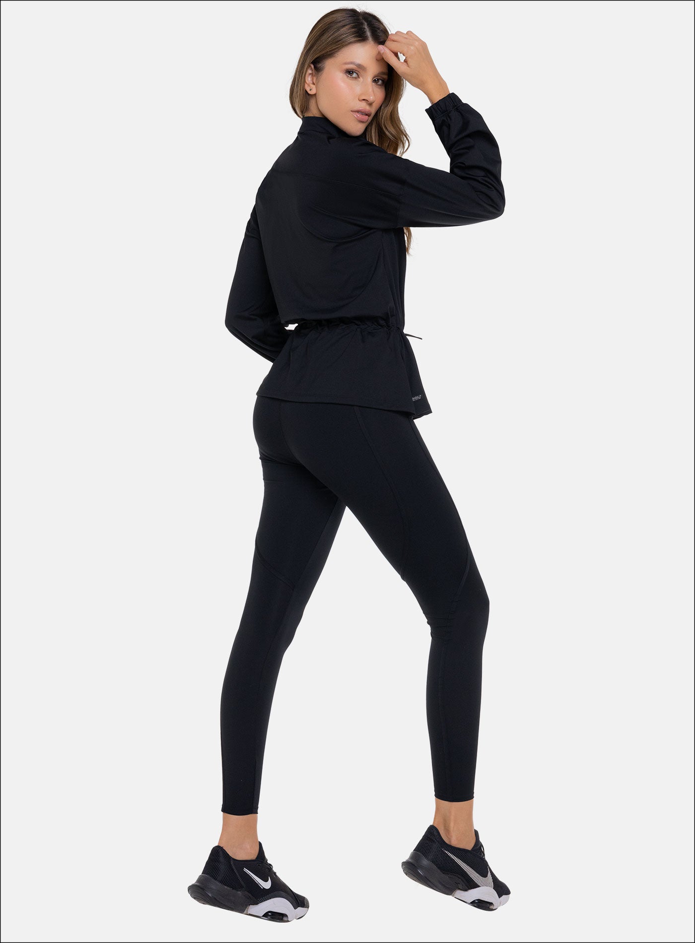 LEGGINS DEPORTIVO CON SESGOS AEREOS TELA KIARA