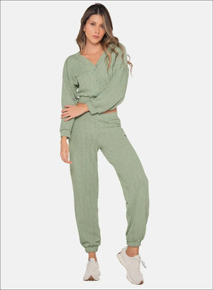 Pantalon casual color verde para mujer, marca BABALÚ, referencia 111573, vista frontal. Compra al por mayor en babalu.com.co en COP.