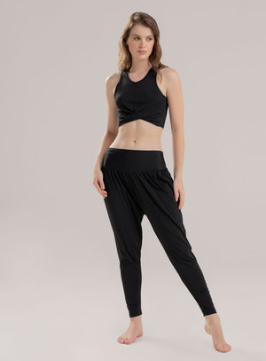 Pantalón deportivo Bombacho color taupe para mujer, marca BABALÚ, referencia 113973, vista frontal. Compra al por mayor en babalu.com.co en COP.