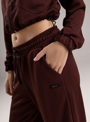 Pantalon estilo color vino tinto para mujer, marca BABALÚ, referencia 113153, vista detalle. Compra al por mayor en babalu.com.co en COP.