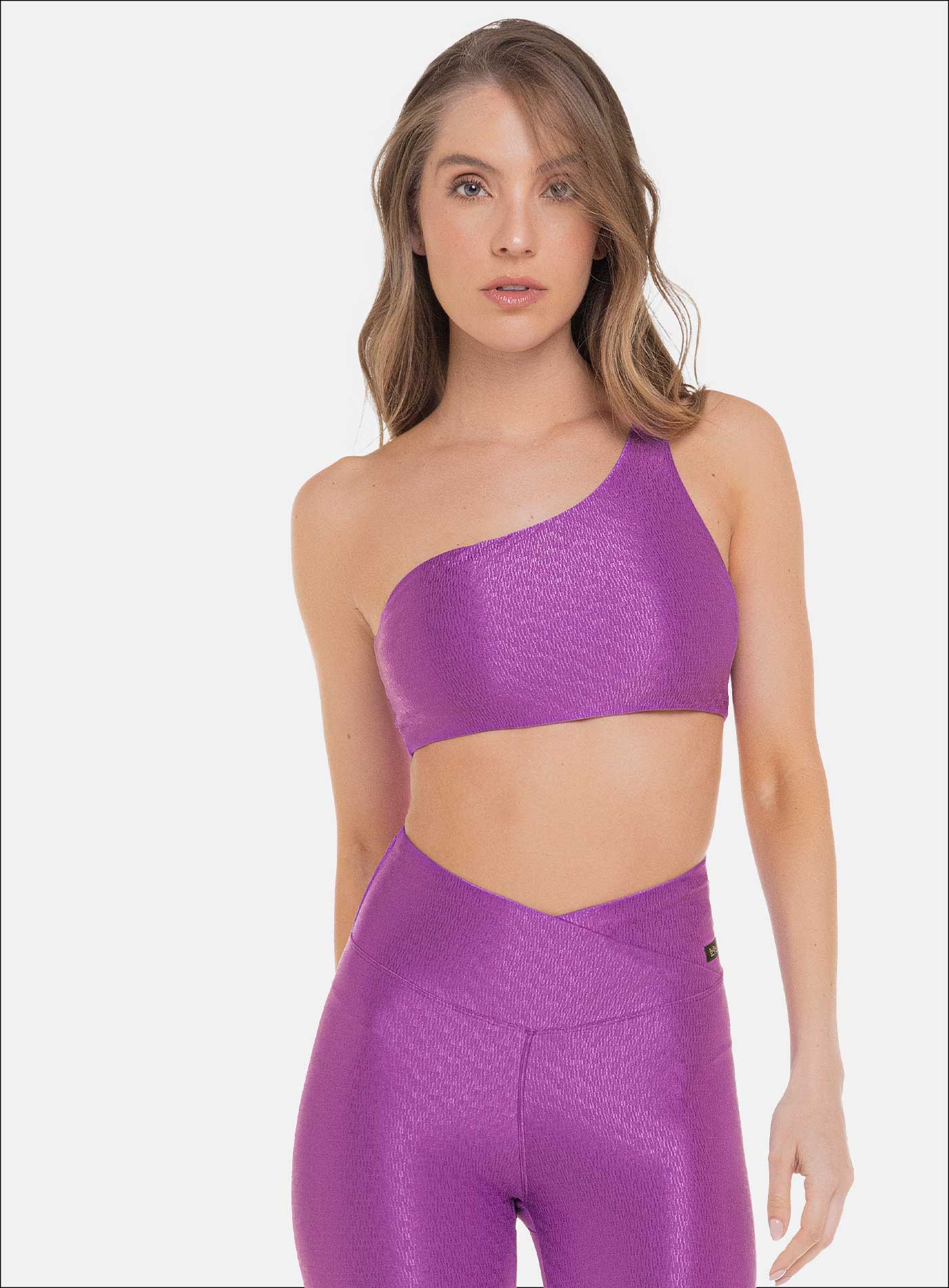 TOP DEPORTIVO ASIMÉTRICO TELA JACQUARD