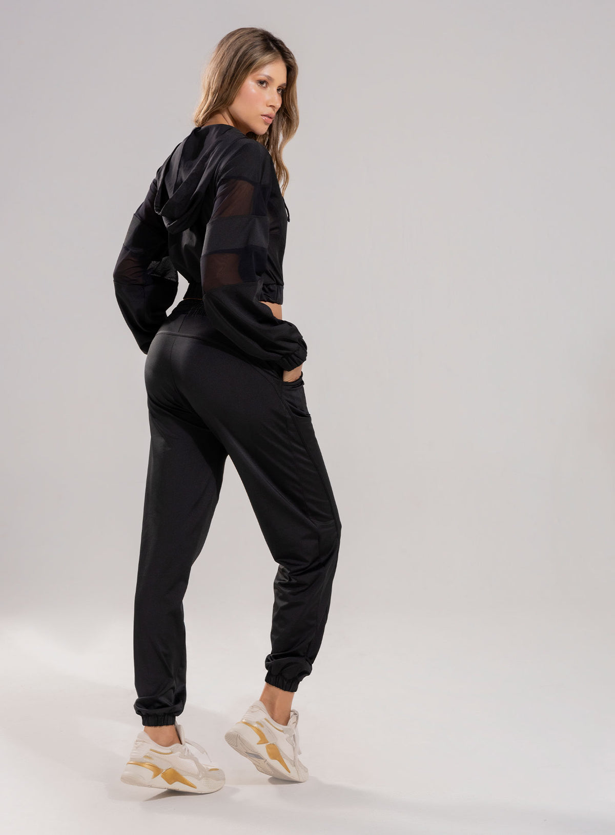 PANTALÓN DEPORTIVO CON SESGOS AÉREOS - PRECIO ESPECIAL
