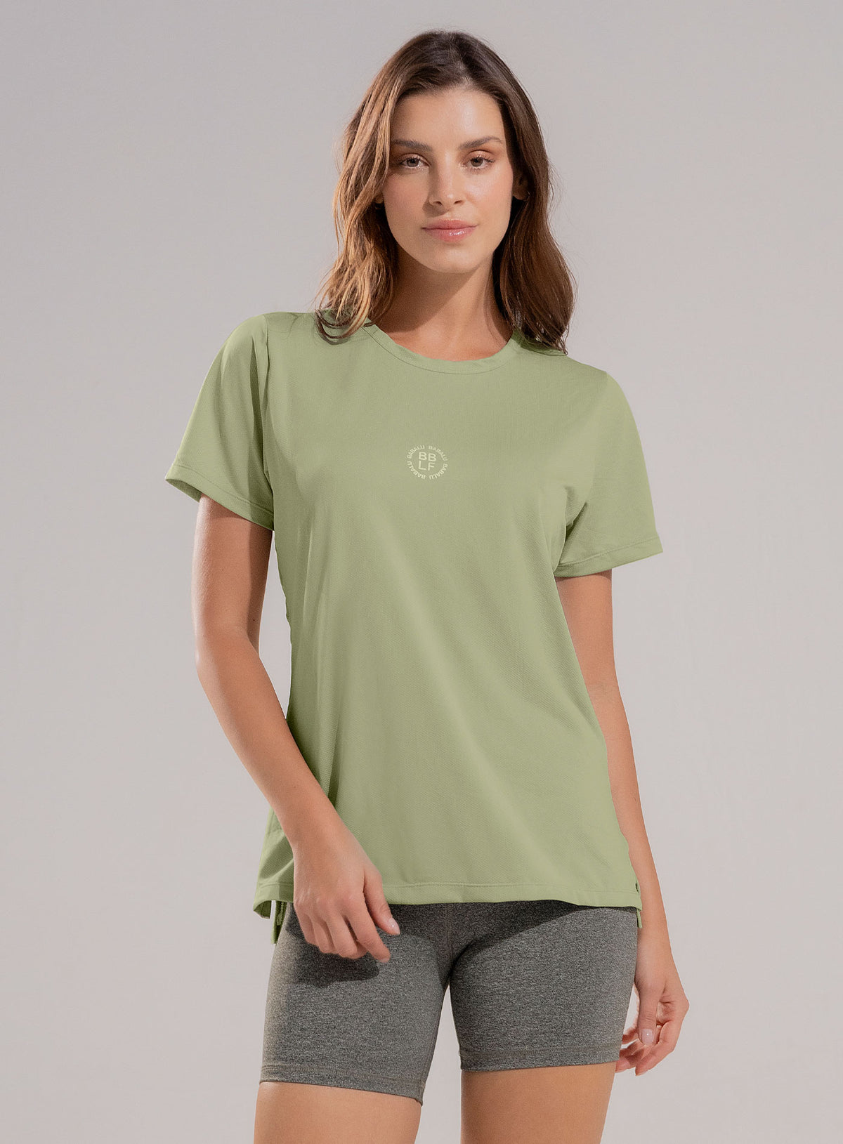 CAMISETA DEPORTIVA CON CORTES EN TELA SEMI TRANSPARENTE - PRECIO ESPECIAL