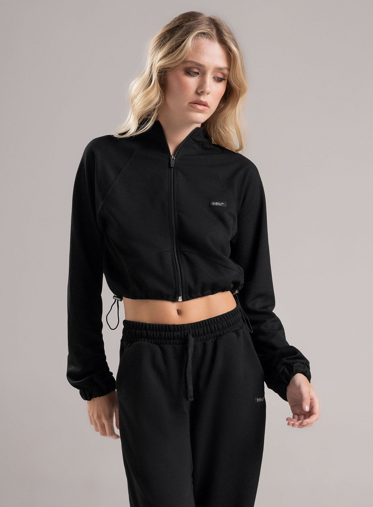 CHAQUETA ESTILO URBANO EN TELA TEXTURIZADA DISEÑO GALLETA - PRECIO ESPECIAL