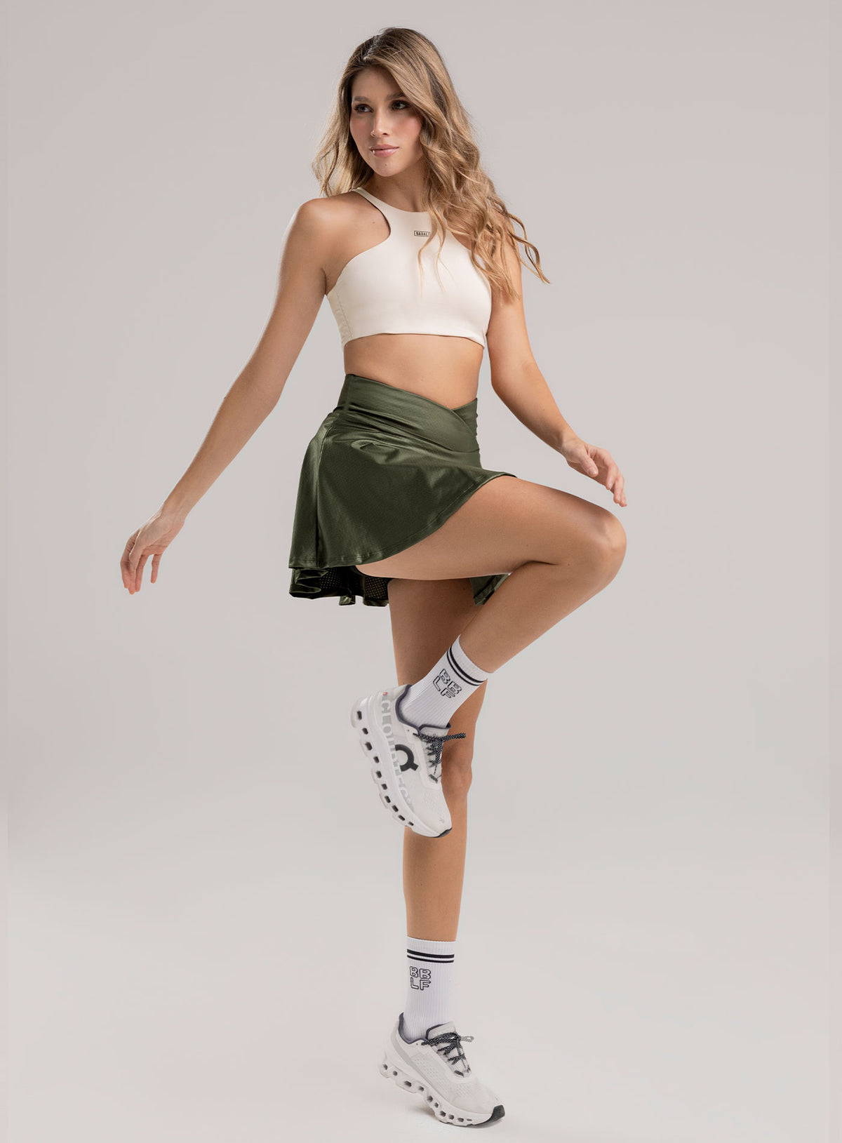 FALDA DEPORTIVA EN TELA CHINZADA  INCLUYE SHORT INTERNO - PRECIO ESPECIAL
