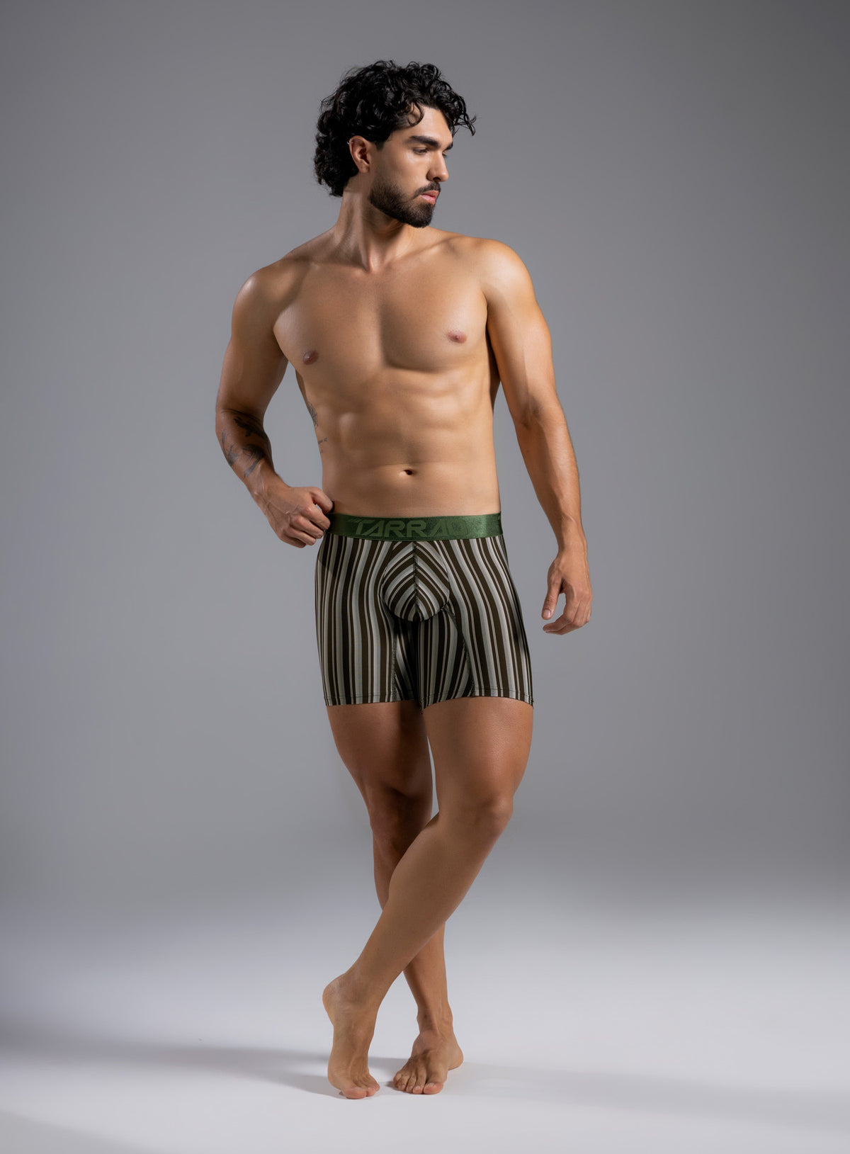 Bóxer de talle largo a rayas, elaborado en microfibra Tarrao Verde Militar ref 17001I