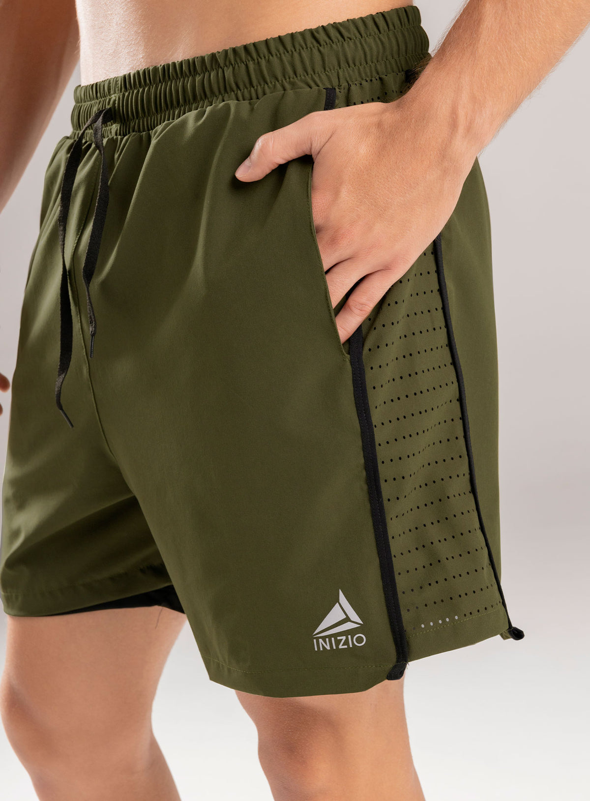 PANTALONETA DEPORTIVA SEMI IMPERMEABLE CORTE LASER INCLUYE SHORT INTERNO - PRECIO ESPECIAL