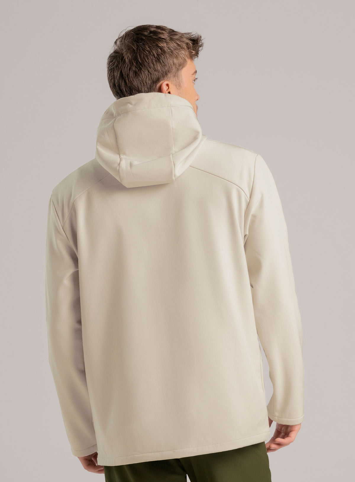 CHOMPA DEPORTIVA CON CIERRE SEMI INVISIBLE - PRECIO ESPECIAL