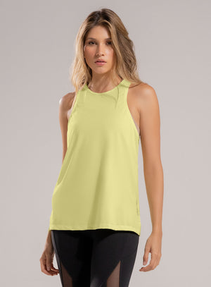 Blusa deportiva color amarillo para mujer, marca BABALÚ, referencia 112553, vista frontal. Compra al por mayor en babalu.com.co en COP.