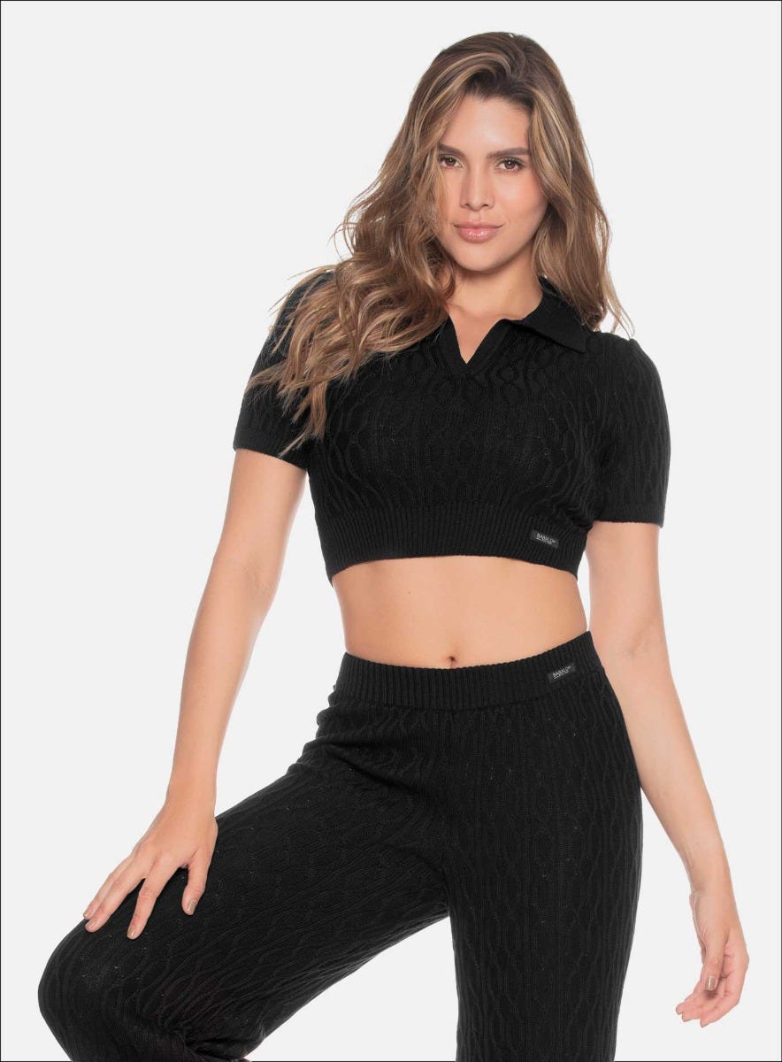 Blusa deportiva color negro para mujer, marca BABALÚ, referencia 110003, vista frontal. Compra al por mayor en babalu.com.co en COP.