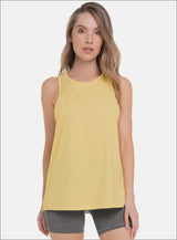 BLUSA DEPORTIVA CON INSERTOS EN MALLA