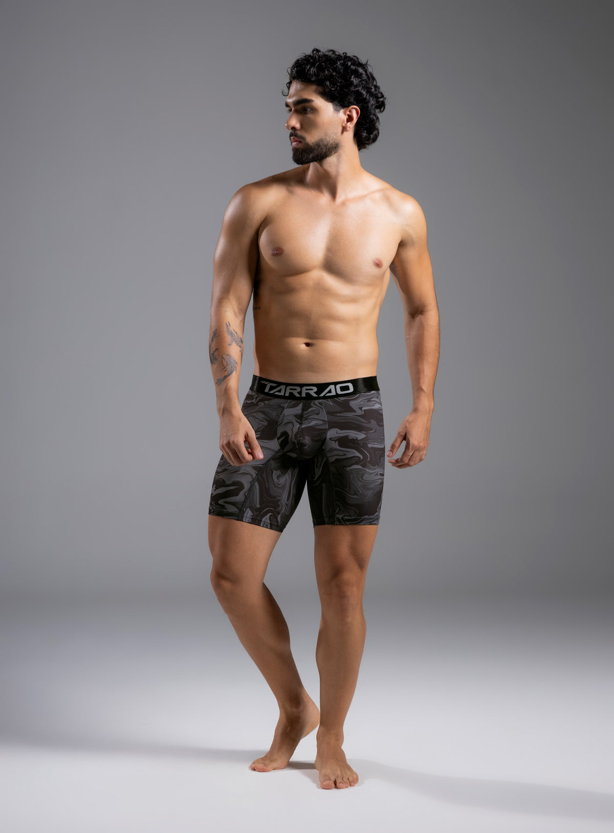 Boxer microfibra color negro para hombre, marca TARRAO, referencia 74261a, vista frontal. Compra al por mayor en babalu.com.co en COP.