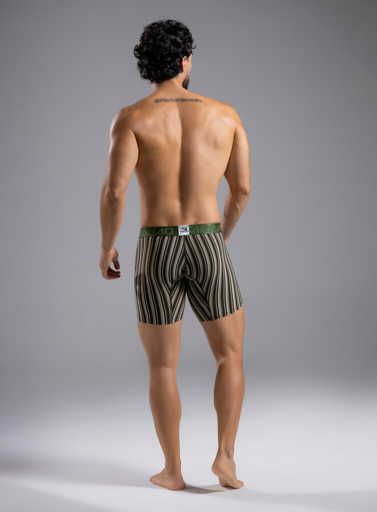 Boxer microfibra color verde para hombre, marca TARRAO, referencia 17001i, vista trasera. Compra al por mayor en babalu.com.co en COP.
