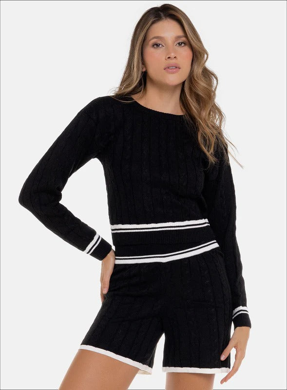 Buzo casual color negro para mujer, marca BABALÚ, referencia 112773, vista frontal. Compra al por mayor en babalu.com.co en COP.