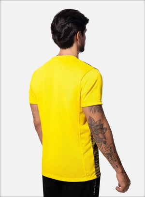 Camiseta deportiva color amarillo para hombre, marca INIZIO, referencia 86526, vista trasera. Compra al por mayor en babalu.com.co en COP.