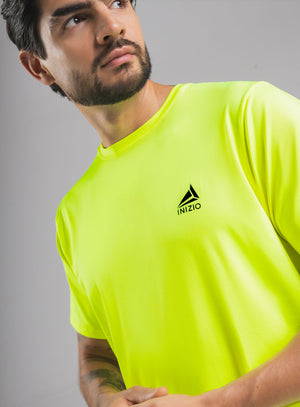 Camiseta deportiva color amarillo neon para hombre, marca INIZIO, referencia 86246, vista frontal. Compra al por mayor en babalu.com.co en COP.