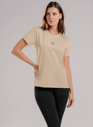 Camiseta deportiva color beige para mujer, marca BABALÚ, referencia 112563, vista frontal. Compra al por mayor en babalu.com.co en COP.