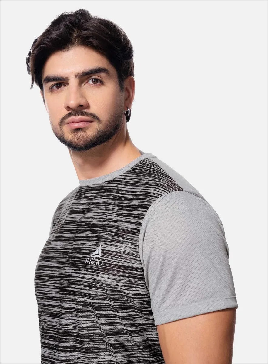 Camiseta deportiva color gris para hombre, marca INIZIO, referencia 86526, vista frontal. Compra al por mayor en babalu.com.co en COP.