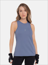 BLUSA DEPORTIVA CON INSERTOS EN MALLA