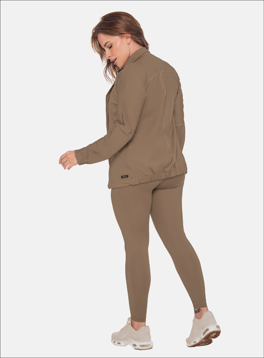 Chaqueta casual color arequipe para mujer, marca BABALÚ, referencia 111223, vista trasera. Compra al por mayor en babalu.com.co en COP.