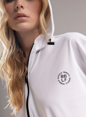 Chompa deportiva color blanco para mujer, marca BABALÚ, referencia 113513, vista detalle. Compra al por mayor en babalu.com.co en COP.