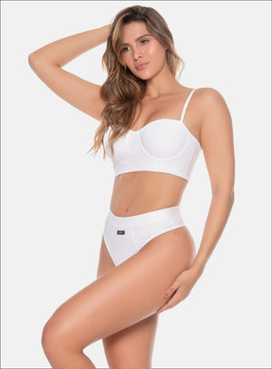 Conjunto deportivo color blanco para mujer, marca BABALÚ, referencia 109653, vista frontal. Compra al por mayor en babalu.com.co en COP.