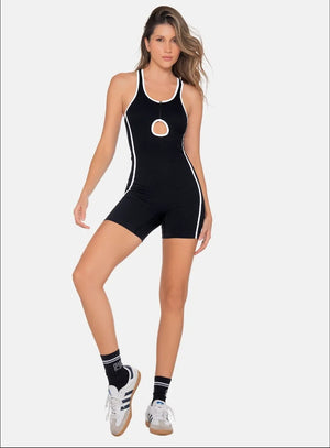 Enterizo deportivo color negro para mujer, marca BABALÚ, referencia 111903, vista frontal. Compra al por mayor en babalu.com.co en COP.