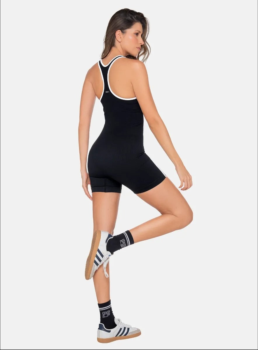 Enterizo deportivo color negro para mujer, marca BABALÚ, referencia 111903, vista trasera. Compra al por mayor en babalu.com.co en COP.
