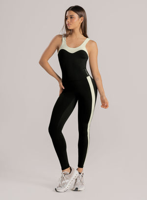 Enterizo deportivo color negro para mujer, marca BABALÚ, referencia 114743, vista frontal. Compra al por mayor en babalu.com.co en COP.
