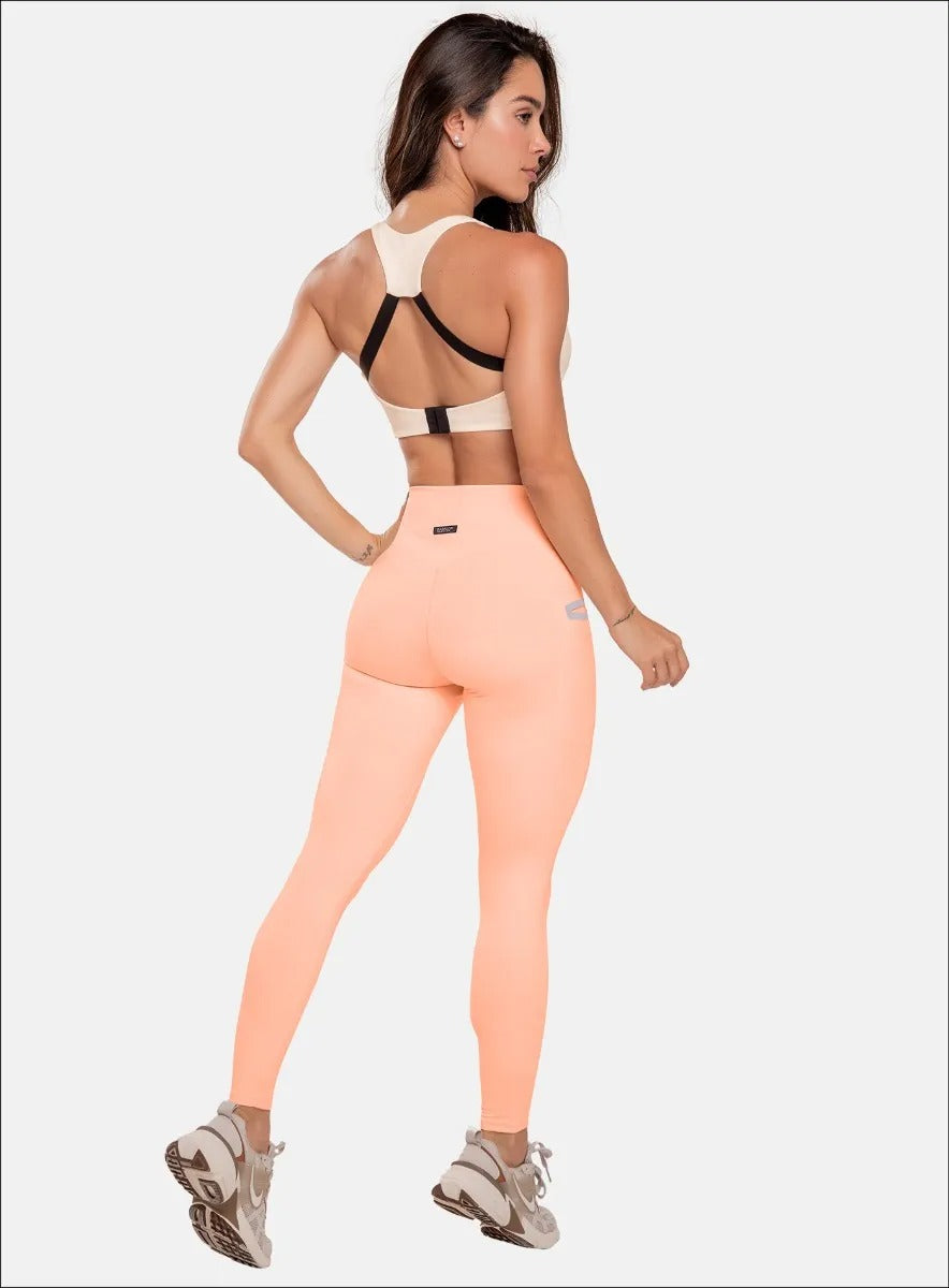 Leggins deportivo color melon para mujer, marca BABALÚ, referencia 107033, vista trasera. Compra al por mayor en babalu.com.co en COP.