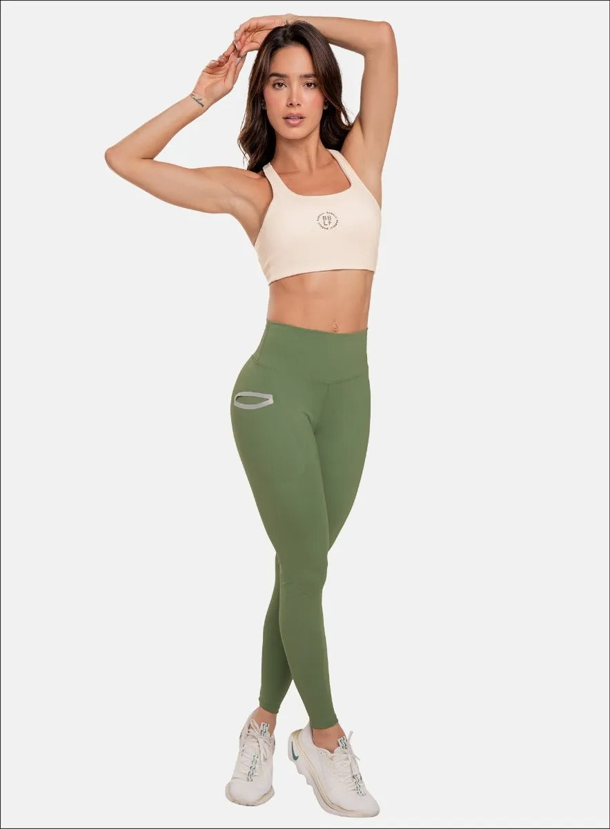 Leggins deportivo color negro para mujer, marca BABALÚ, referencia 107033, vista frontal. Compra al por mayor en babalu.com.co en COP.
