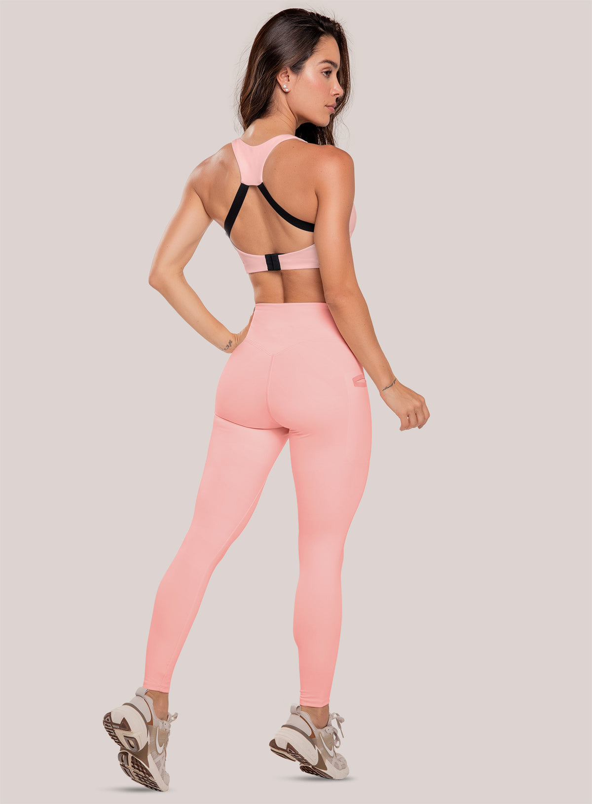 Leggins deportivo color rosado para mujer, marca BABALÚ, referencia 107033, vista trasera. Compra al por mayor en babalu.com.co en COP.