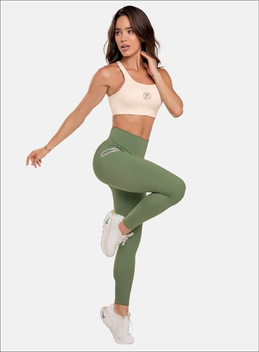 Leggins deportivo color verde para mujer, marca BABALÚ, referencia 107033, vista frontal. Compra al por mayor en babalu.com.co en COP.