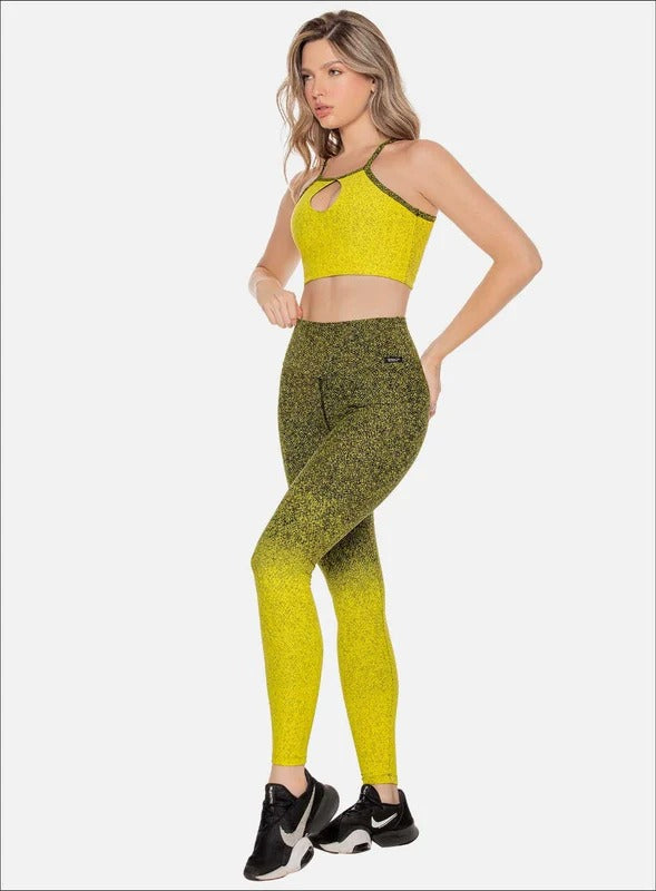 Leggins deportivo color verde para mujer, marca BABALÚ, referencia 110823, vista lateral. Compra al por mayor en babalu.com.co en COP.