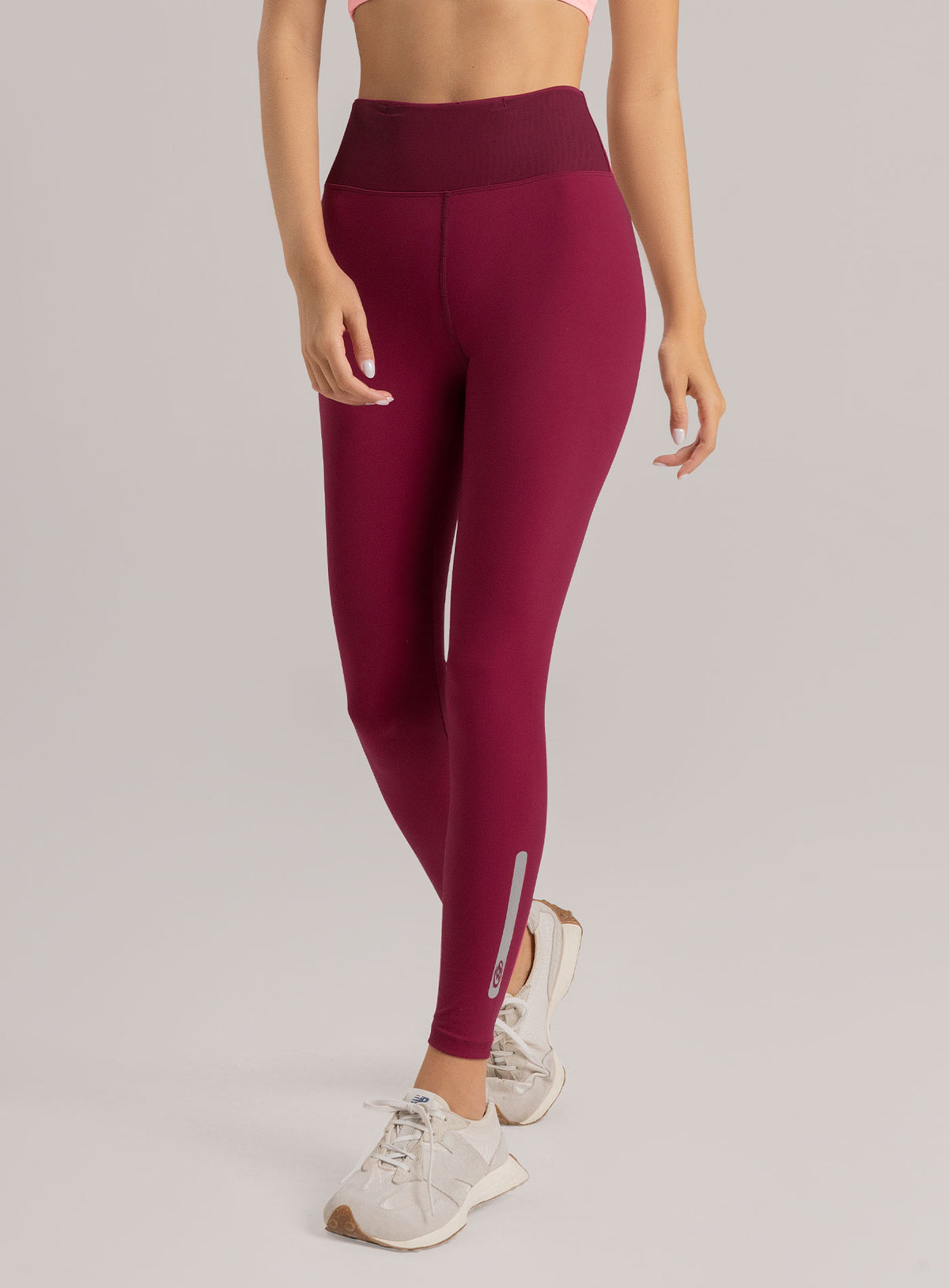 Leggins deportivo color vino tinto para mujer, marca BABALÚ, referencia 111013, vista frontal. Compra al por mayor en babalu.com.co en COP.