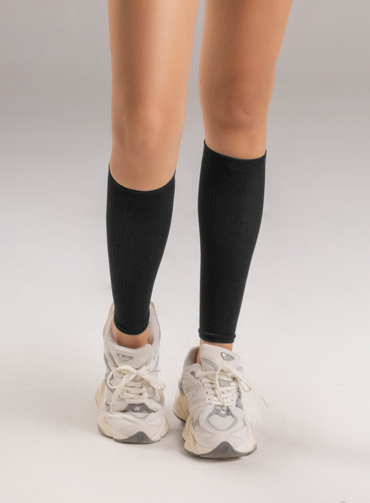 Media deportiva color negro para mujer, marca BABALÚ, referencia 39103, vista frontal. Compra al por mayor en babalu.com.co en COP.