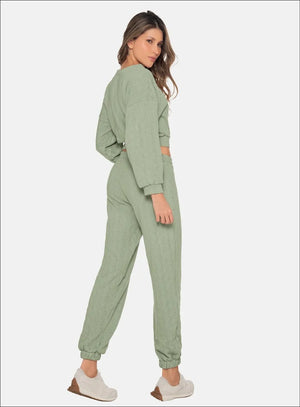 Pantalon casual color verde para mujer, marca BABALÚ, referencia 111573, vista trasera. Compra al por mayor en babalu.com.co en COP.