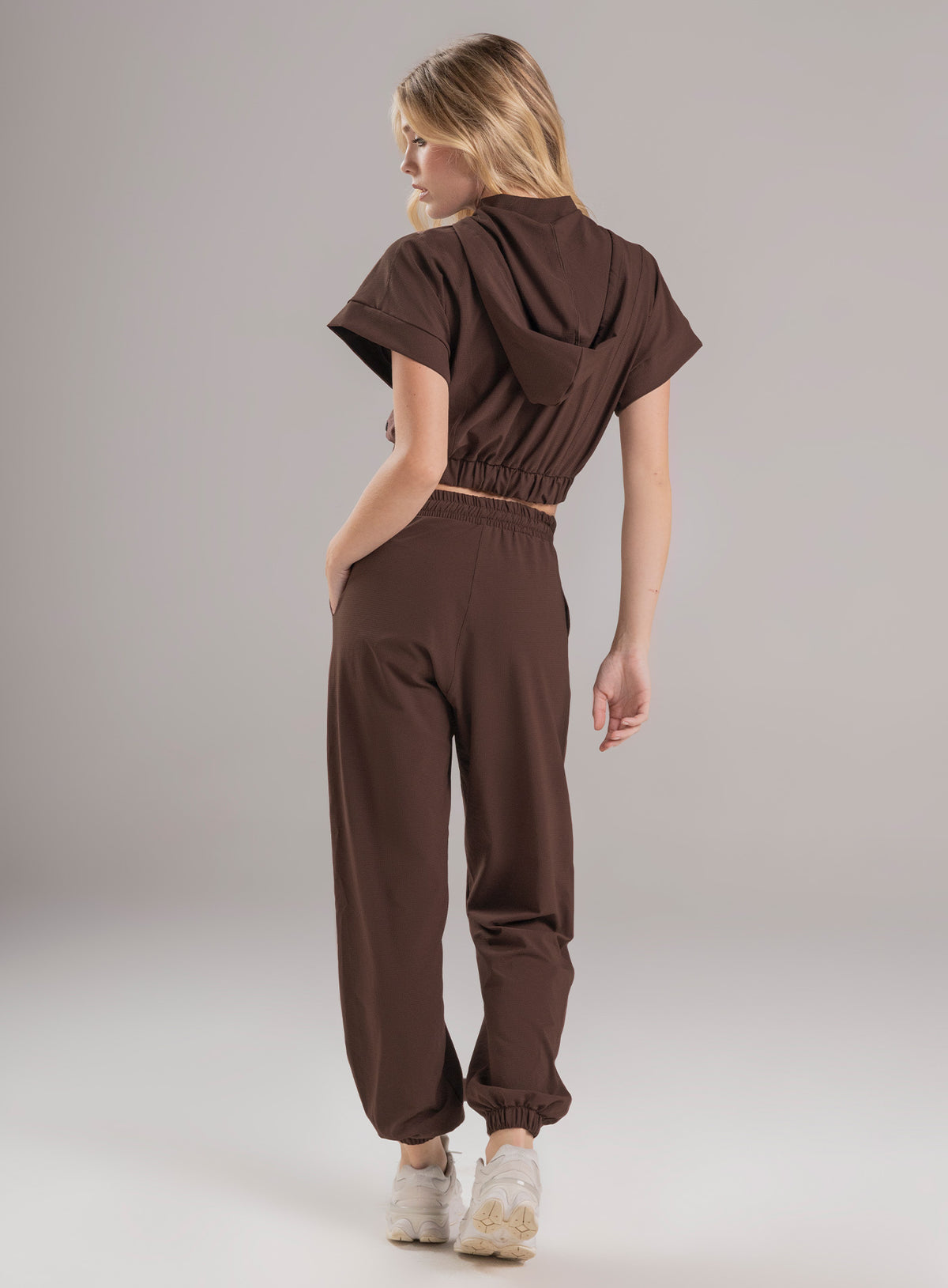Pantalon deportivo color cafe para mujer, marca BABALÚ, referencia 112483, vista trasera. Compra al por mayor en babalu.com.co en COP.