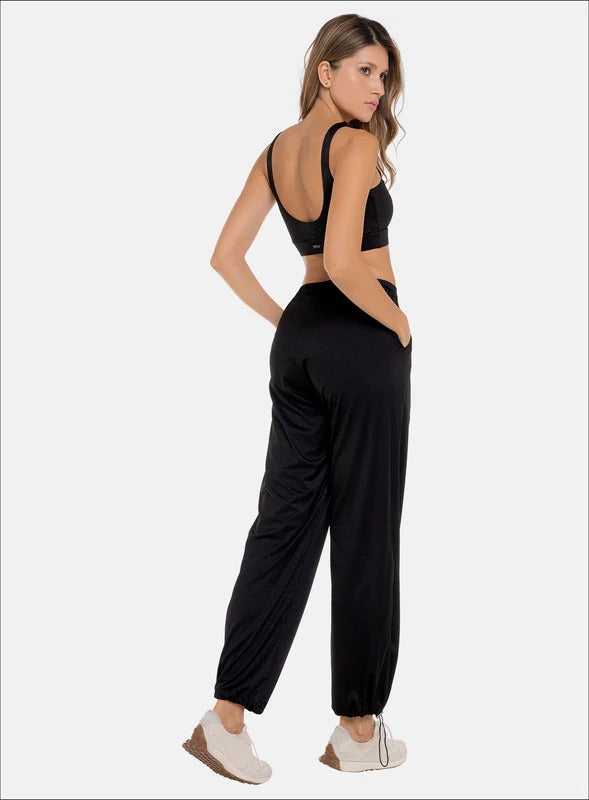 Pantalón casual con cordón graduable en botas tela rib