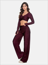 PANTALON BOTA ANCHA EN TELA ACANALADA  EFECTO BRILLANTE