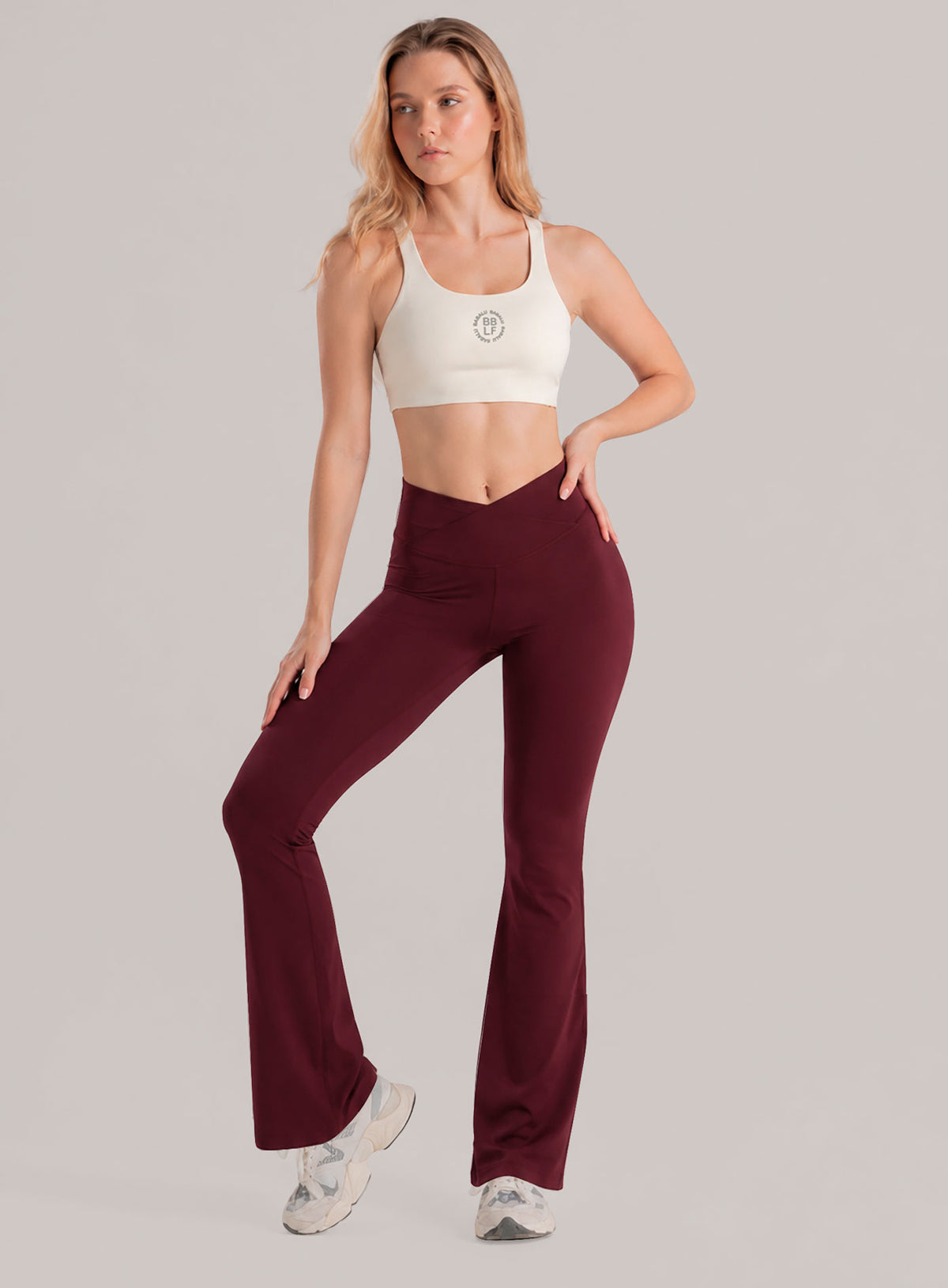 Pantalon tela color beige para mujer, marca BABALÚ, referencia 114673, vista frontal. Compra al por mayor en babalu.com.co en COP.