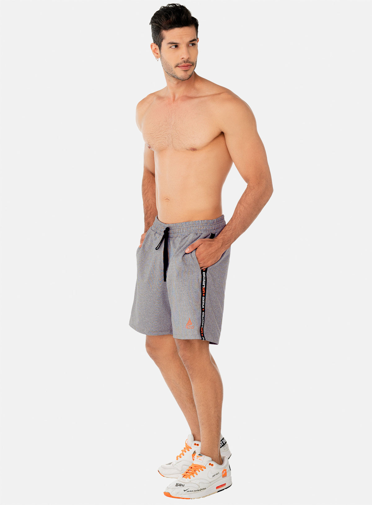 Pantaloneta deportiva color gris para hombre, marca INIZIO, referencia 86366, vista lateral. Compra al por mayor en babalu.com.co en COP.