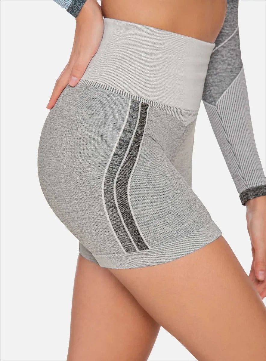 Short deportivo color verde para mujer, marca BABALÚ, referencia 111933, vista lateral. Compra al por mayor en babalu.com.co en COP.
