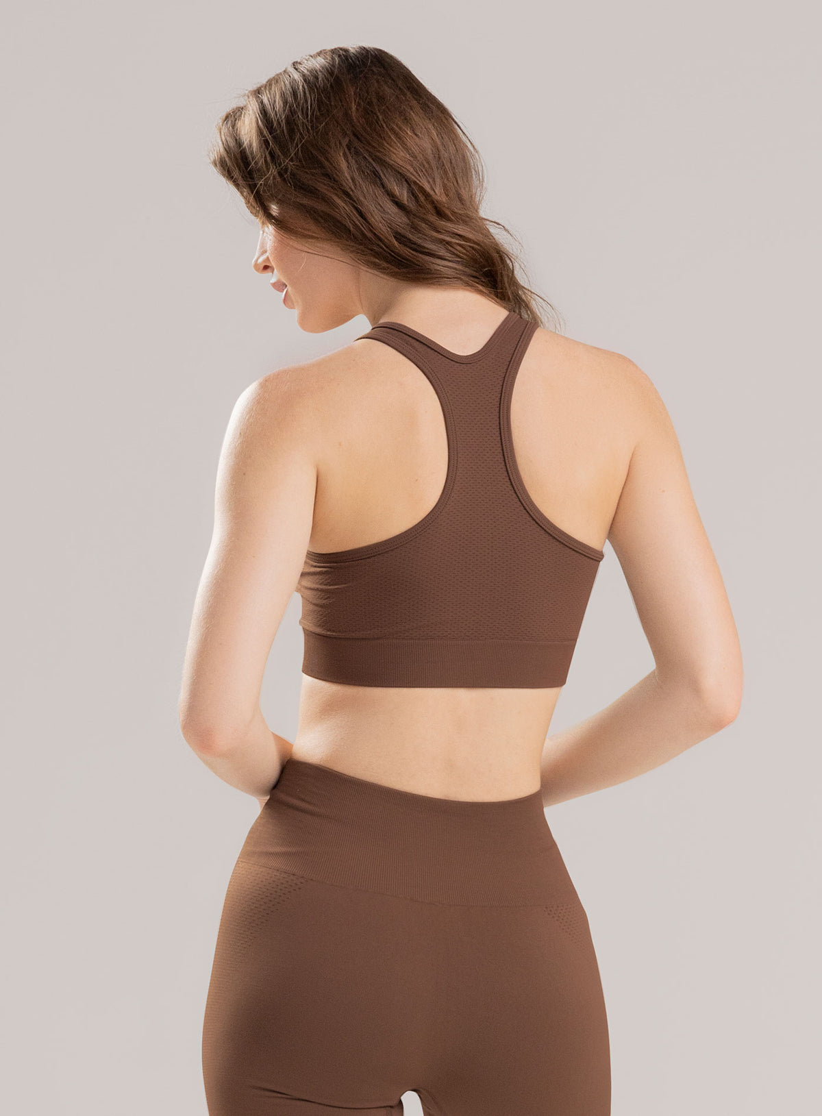 Top deportivo color cafe, marca BABALÚ, referencia 114613, vista detalle. Compra al por mayor en babalu.com.co en COP.