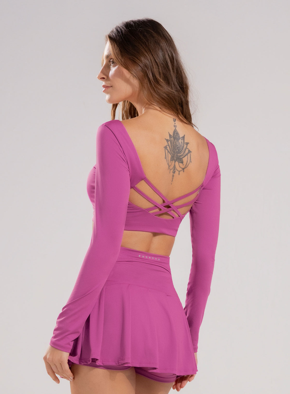 Top deportivo color fucsia para mujer, marca BABALÚ, referencia 112103, vista trasera. Compra al por mayor en babalu.com.co en COP.