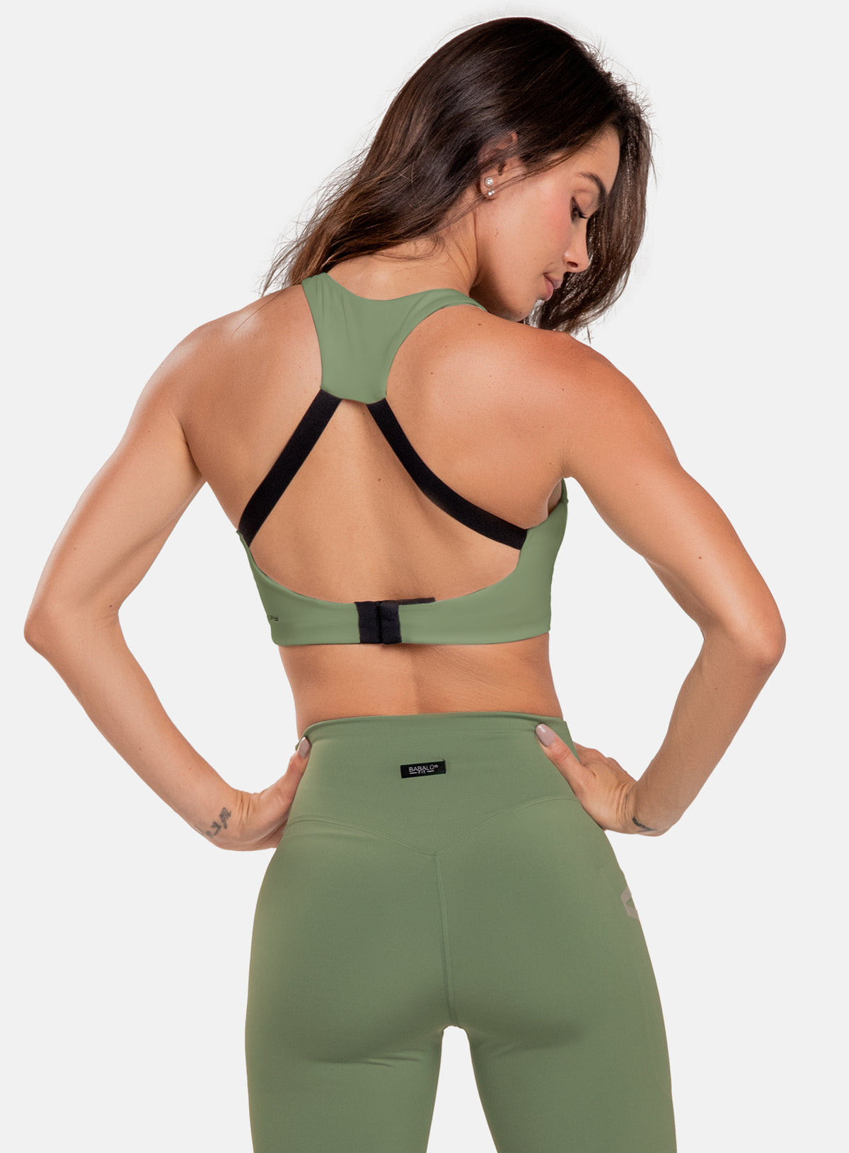 Top deportivo color gris para mujer, marca BABALÚ, referencia 111073, vista trasera. Compra al por mayor en babalu.com.co en COP.